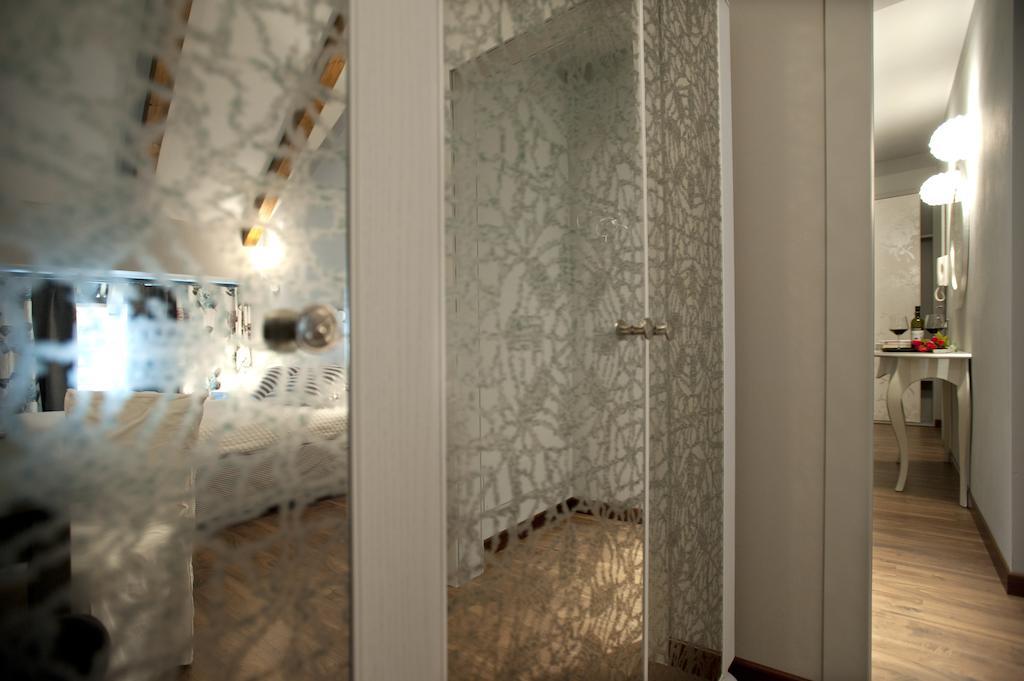 Vinoteca La Sacrestia Bed & Breakfast Alba  Room photo